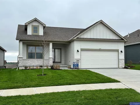 5509 N 179 St, Omaha, NE 68116