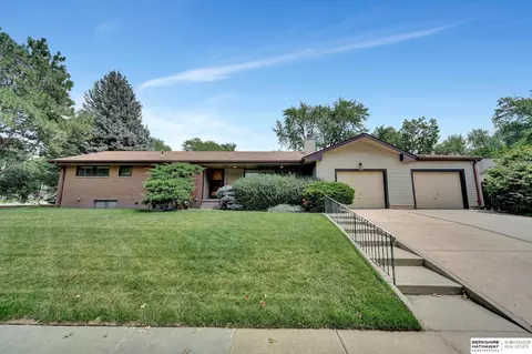 1630 N 61st St, Lincoln, NE 68505