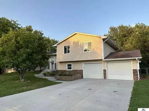 13401 S 34th St, Bellevue, NE 68123