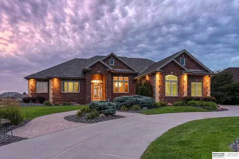 604 S 249 Cir, Waterloo, NE 68069