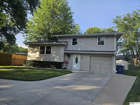 686 Hickory Cir, Wahoo, NE 68066