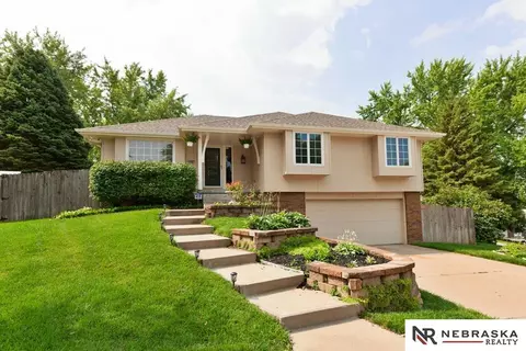 12961 Miami Cir, Omaha, NE 68164