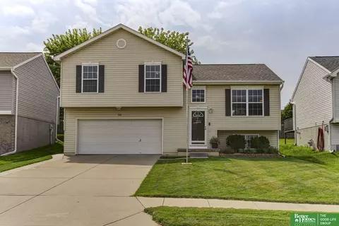 7418 N 108 St, Omaha, NE 68142