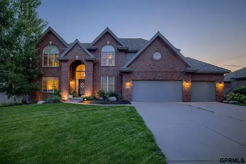 2908 N 161 Ave, Omaha, NE 68116