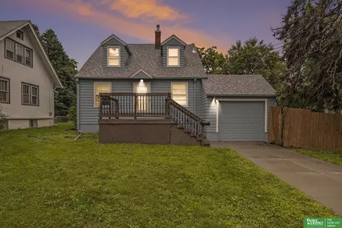 4319 Burt St, Omaha, NE 68131