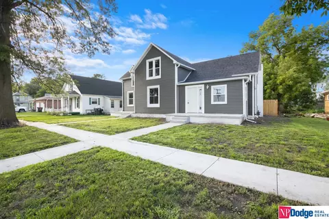 104 W Pine St, Cedar Bluffs, NE 68015