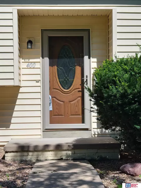 400 S 10th St, Beatrice, NE 68310 photo 2