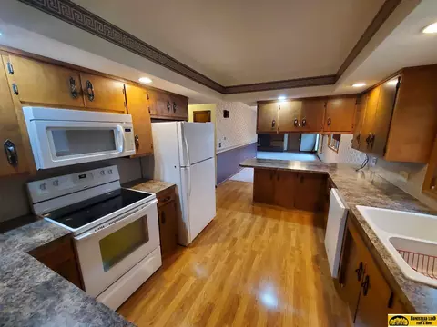 1918 Elk St, Beatrice, NE 68310 photo 6