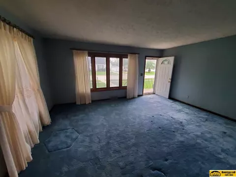 1918 Elk St, Beatrice, NE 68310 photo 3