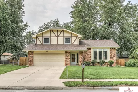 11755 Raleigh Dr, Omaha, NE 68164