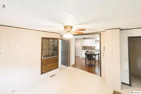 2001 S 4th Ave, Beatrice, NE 68310 photo 6