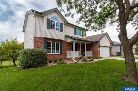 7310 S 34th Ct, Lincoln, NE 68516