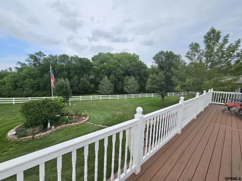606 Springview Cir, Beatrice, NE 68310 photo 30