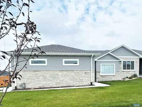 8100 Jones Ave, Lincoln, NE 68516