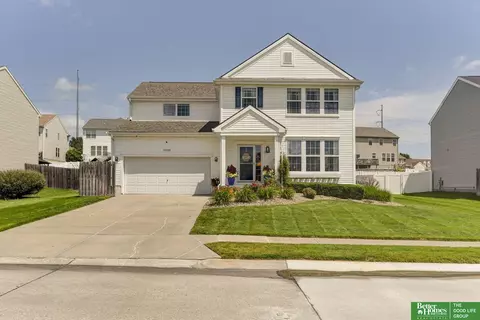 16128 Cary St, Omaha, NE 68136