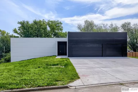 2223 S 111 Cir, Omaha, NE 68144
