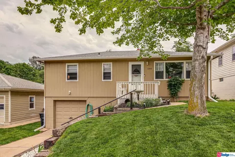 2343 N 71 St, Omaha, NE 68104