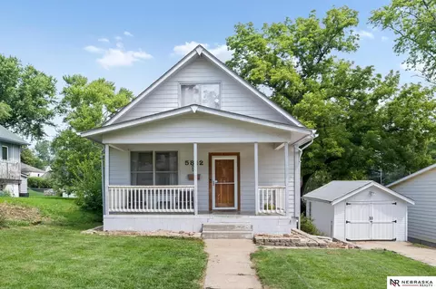 5812 Blondo St, Omaha, NE 68104
