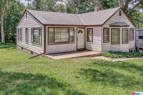 8213 Corby St, Omaha, NE 68134