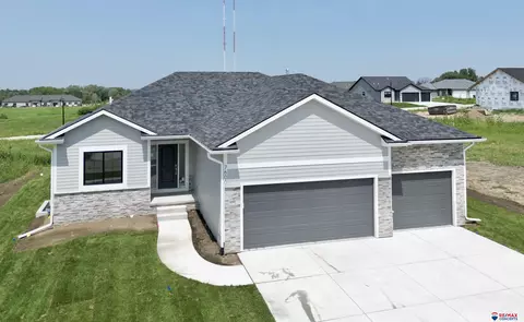 7600 Jimmie Ave, Lincoln, NE 68516