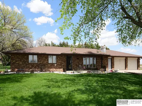 1980 23 Rd, Dwight, NE 68635