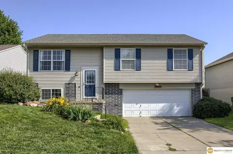 17722 Olive St, Omaha, NE 68136