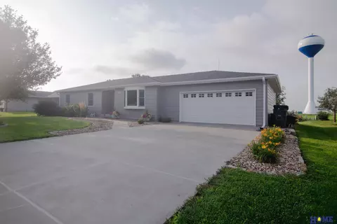 840 5th St, Utica, NE 68456
