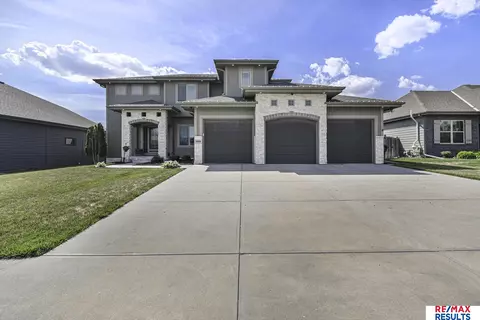 8008 S 193 St, Gretna, NE 68028