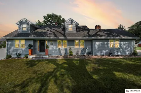 1809 S 113th St, Omaha, NE 68144