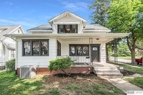 4902 Walnut St, Omaha, NE 68106