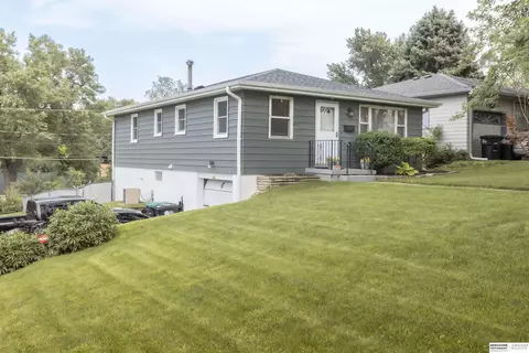 2631 N 70 Ave, Omaha, NE 68104