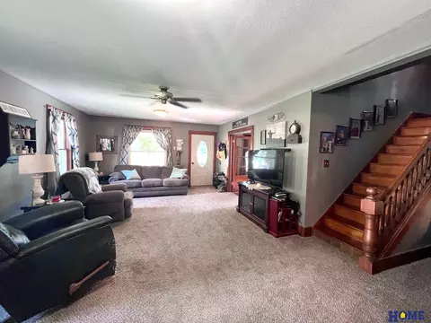 217 E Seward St, Seward, NE 68434 photo 4