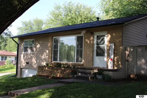 224 13 St, Plattsmouth, NE 68048