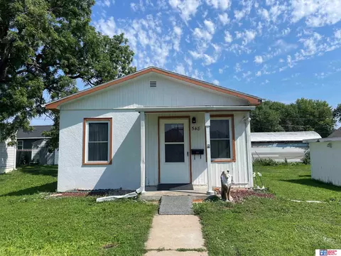 548 W 7th St, York, NE 68467