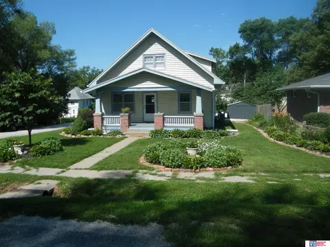 175 S East St, Malcolm, NE 68402