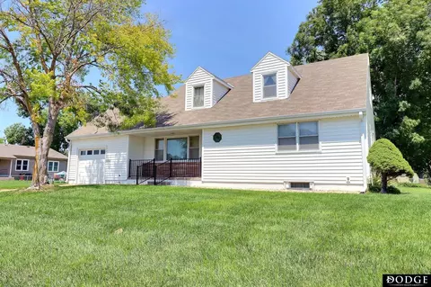 1620 E 12th St, Fremont, NE 68025