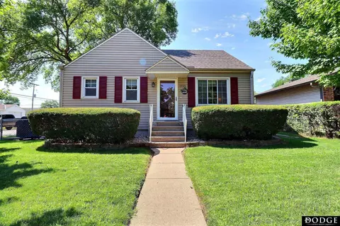 1249 E 5th St E, Fremont, NE 68025