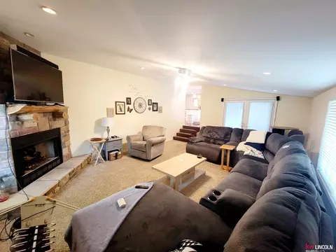 701 S Saunders Ave, Sutton, NE 68979 photo 12