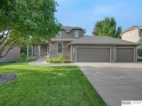 18410 Dewey Ave, Omaha, NE 68022