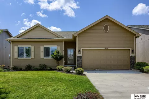 14759 Mormon St, Bennington, NE 68007
