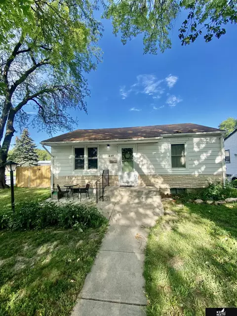 1640 N 25th St, Lincoln, NE 68503