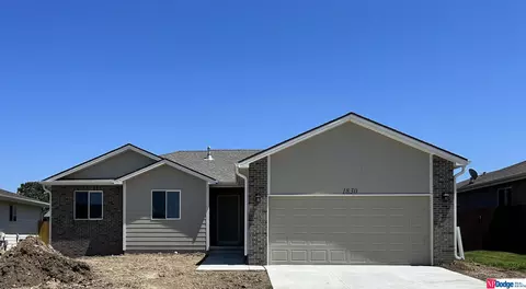 1830 SW 28th St, Lincoln, NE 68522