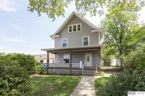 126 S 29 St, Lincoln, NE 68510