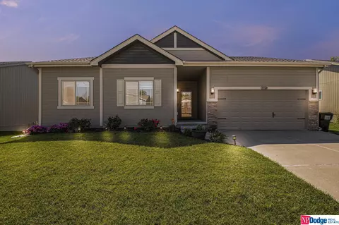 5720 S 190 Ter, Omaha, NE 68135