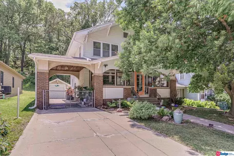 201 Locust Lodge Ave, Council Bluffs, IA 51503