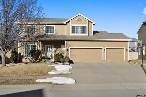 16044 Fowler Ave, Omaha, NE 68116