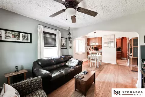 2940 N 57 St, Omaha, NE 68104