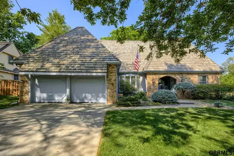 1230 N 126 St, Omaha, NE 68154