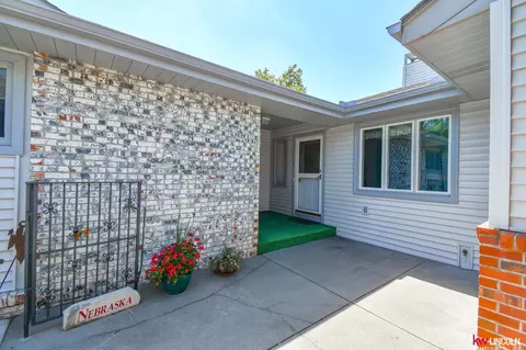 7100 Old Post Rd #7, Lincoln, NE 68506