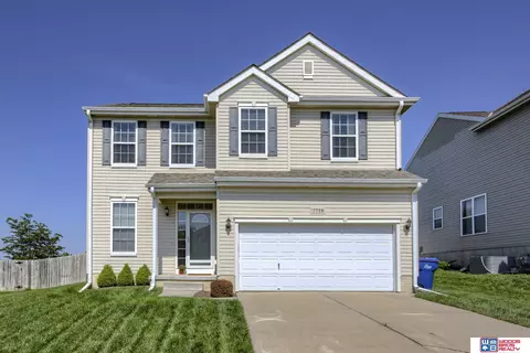 7759 N 106th St, Omaha, NE 68122